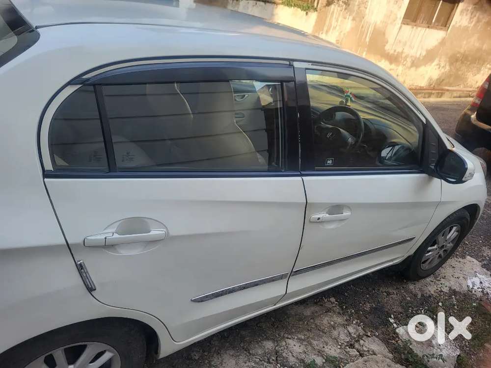 Honda Amaze 1.5 E 2013