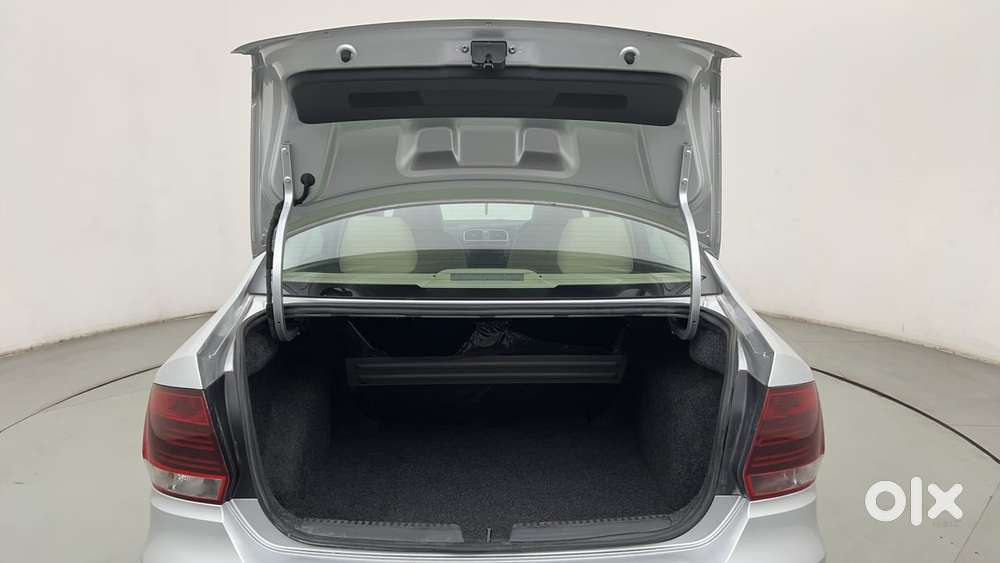 Volkswagen Vento 1.6 Highline, 2020, Petrol