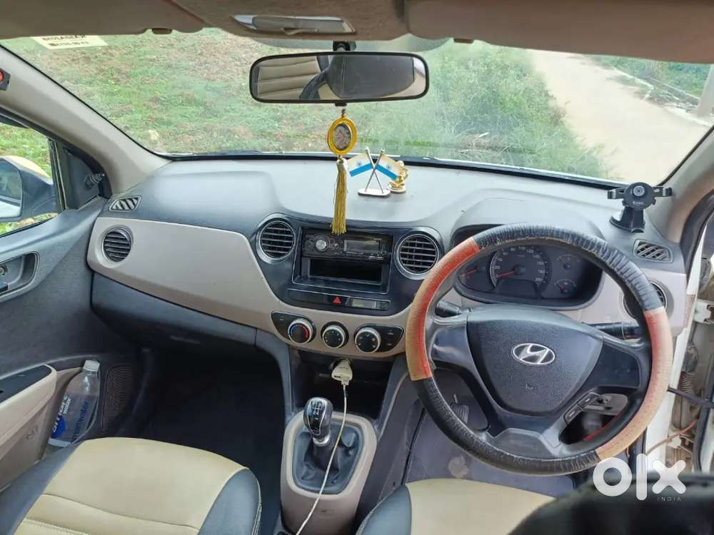 Hyundai Xcent 2015 Diesel Well Maintained