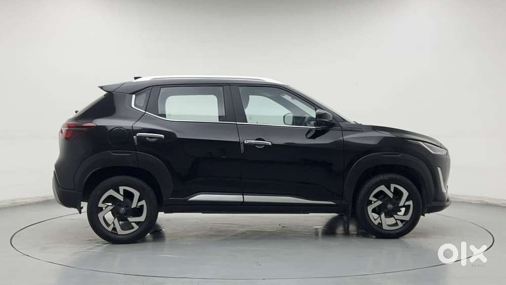 Nissan Magnite 1.0 Xv Premium, 2023, Petrol