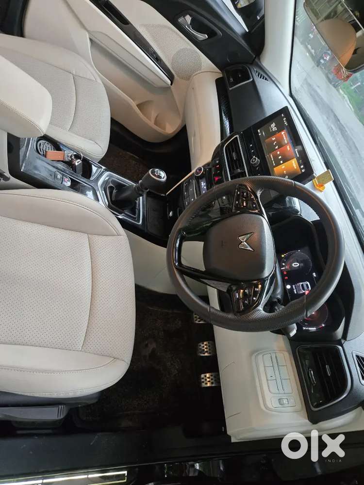Mahindra Xuv 3xo 2024 Car