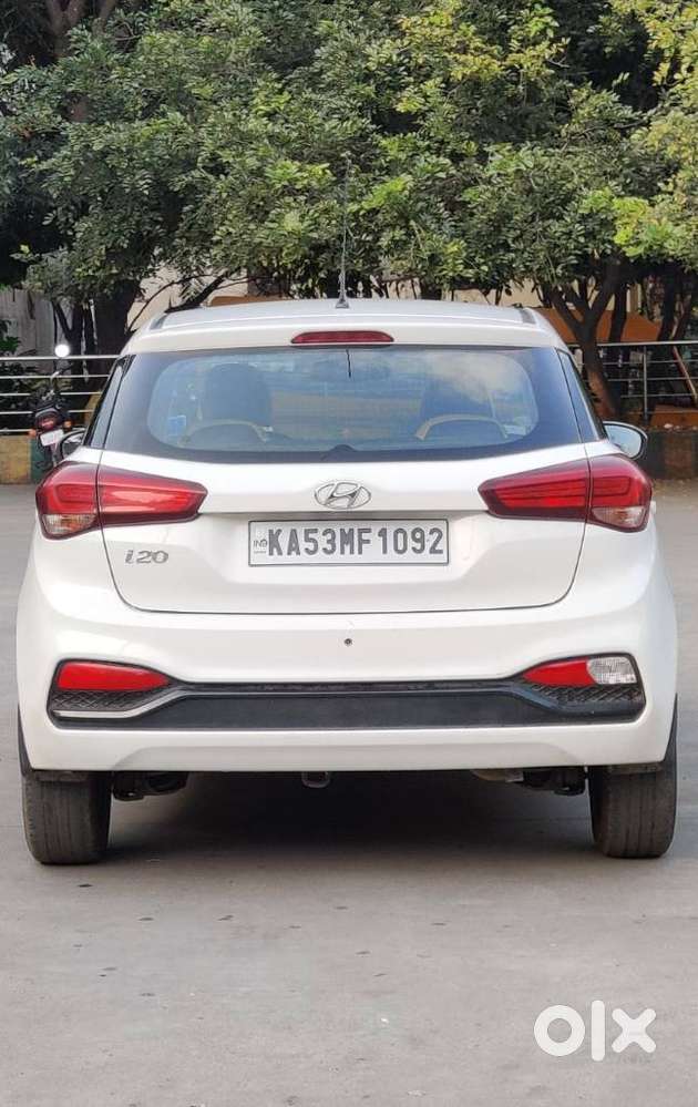Hyundai I20 Petrol Cvt Magna Executive, 2018, Petrol