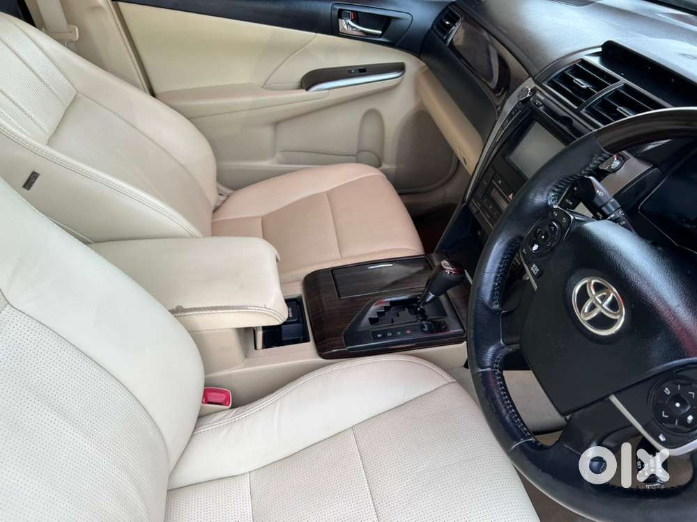 Toyota Camry Hybrid 2015 Model With Excellent Condition