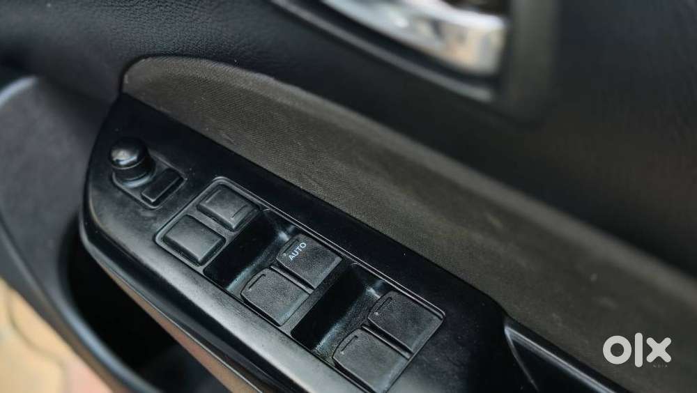 Maruti Suzuki Swift Vxi, 2016, Petrol