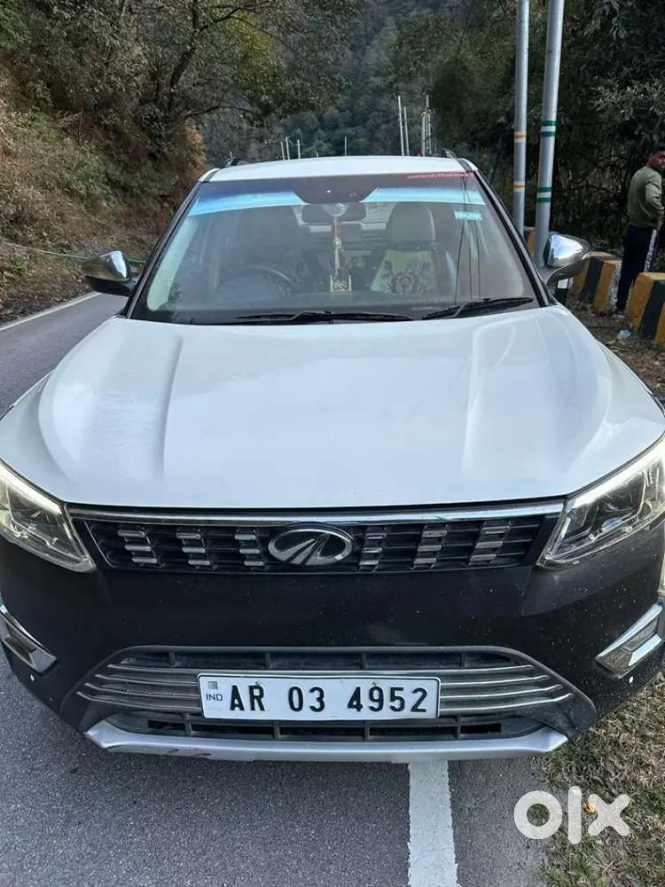Mahindra Xuv300 Turbosport 2021 Petrol 70000 Km Driven