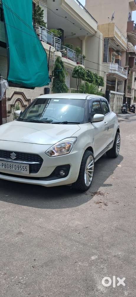 Maruti Suzuki Swift Petrol 2023