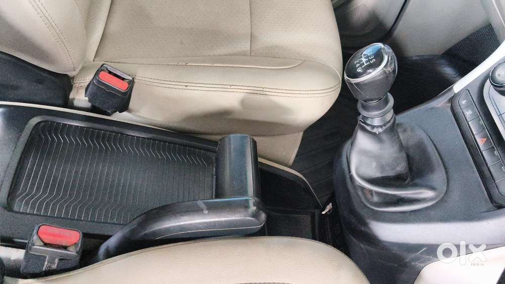 Mahindra Marazzo M8, 2019, Diesel