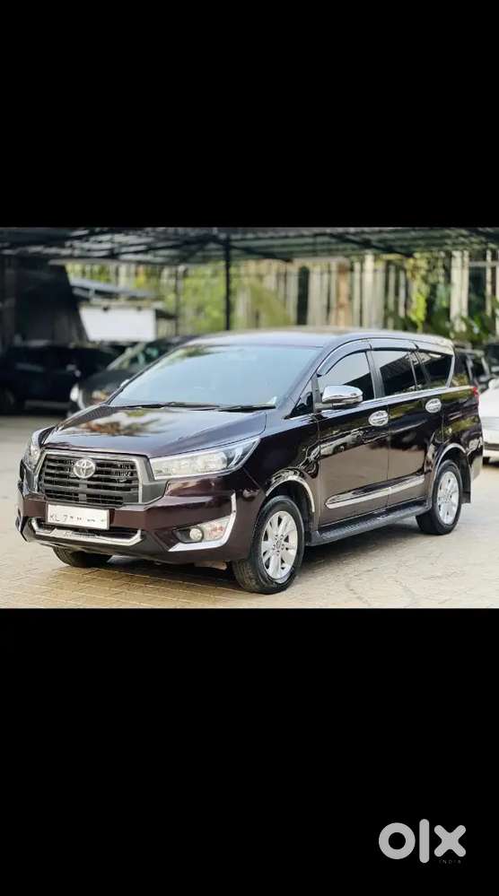 Toyota Innova Crysta 2017 Diesel 150000 Km Driven