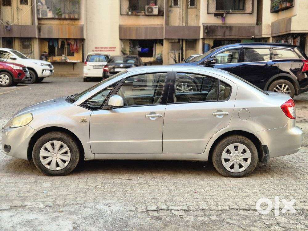 Maruti Suzuki Sx4 Vxi Bsiv, 2013, Petrol