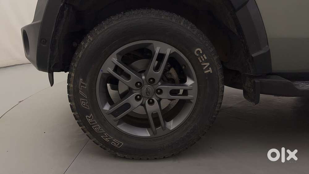 Mahindra Thar Lx Hard Top Petrol At Rwd, 2022, Petrol