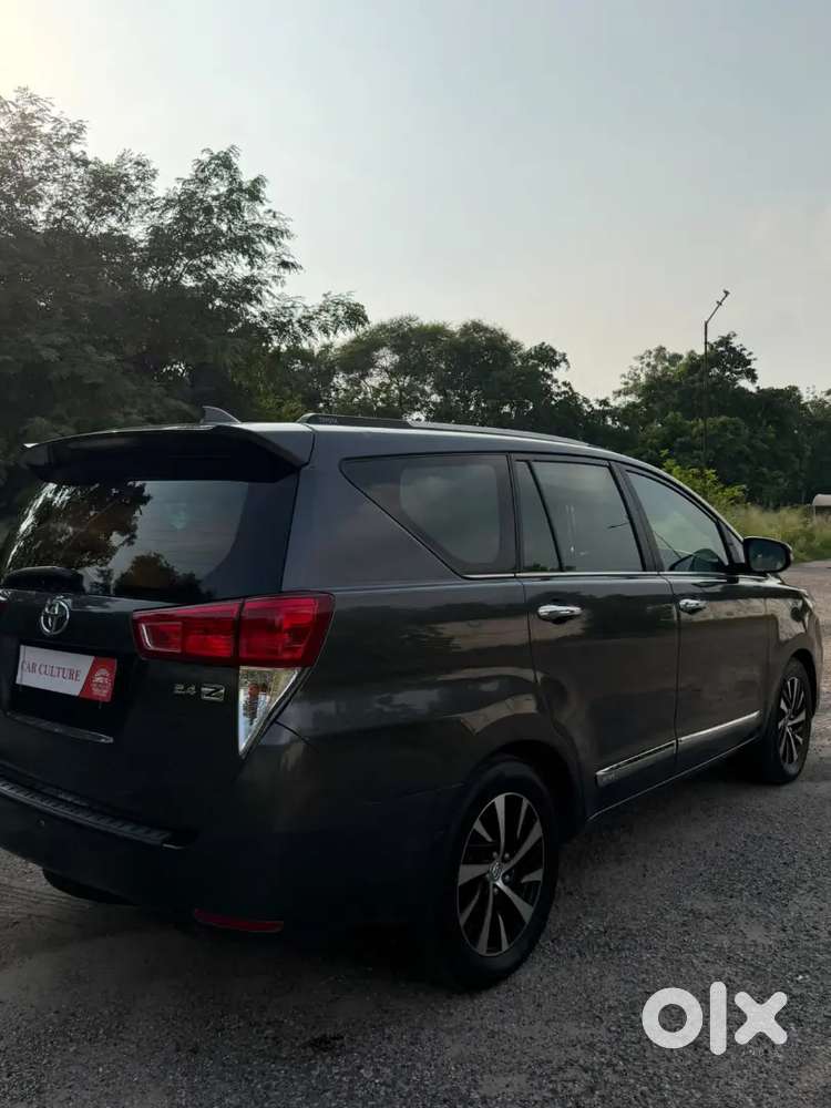Toyota Innova Crysta 2022 2.4z Automatic