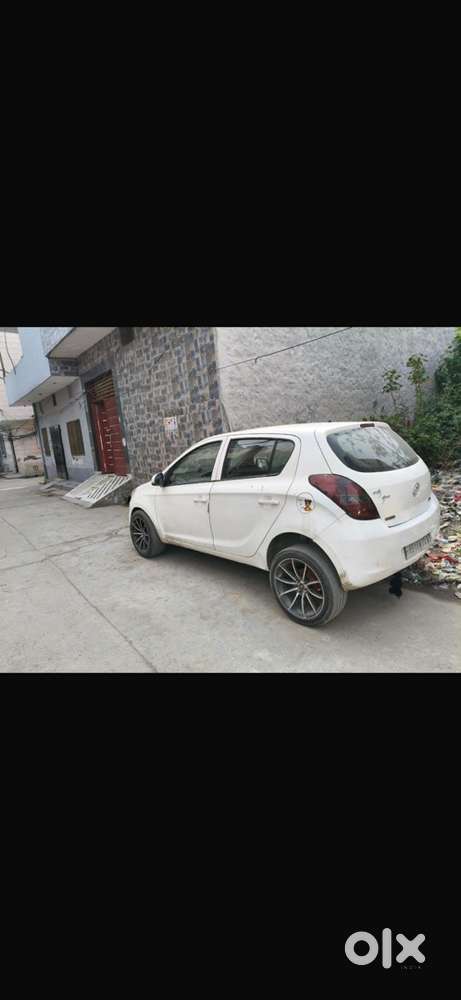 Hyundai I20 Sportz 2011