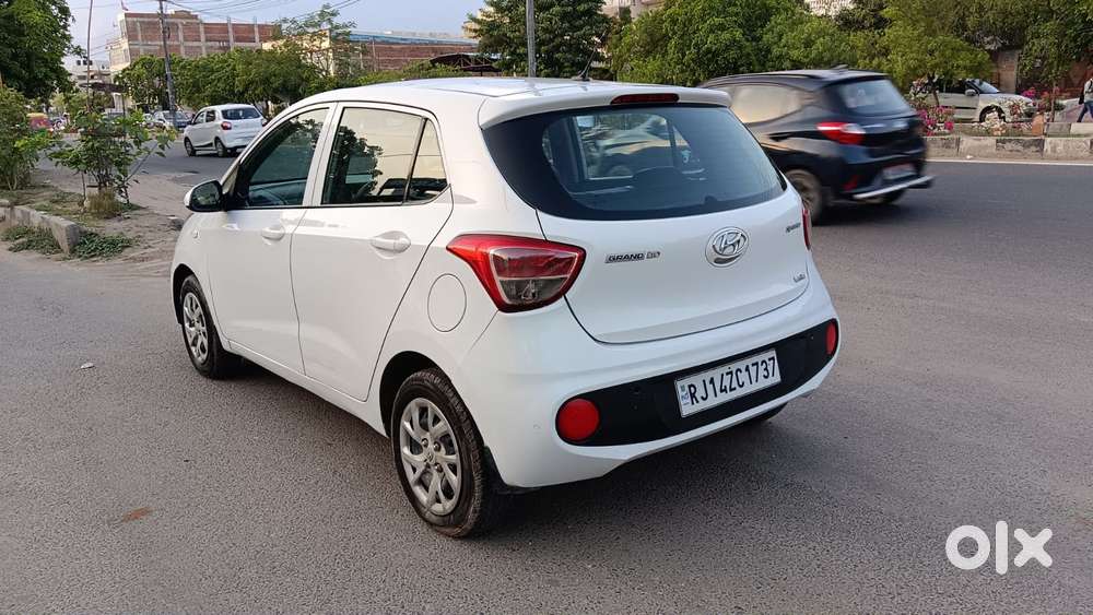 Hyundai Grand I10 Sportz O 1.2, 2018, Petrol