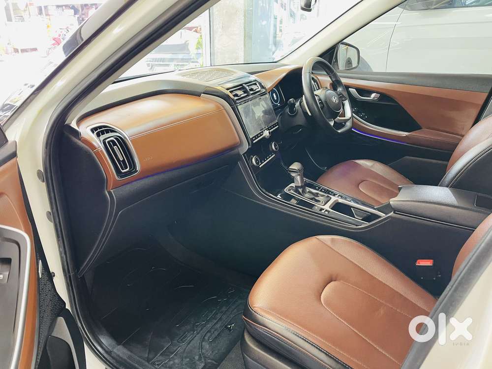 Hyundai Alcazar 2.0 Signature (o) Petrol At 6 Str Dual Tone, 2021, P..