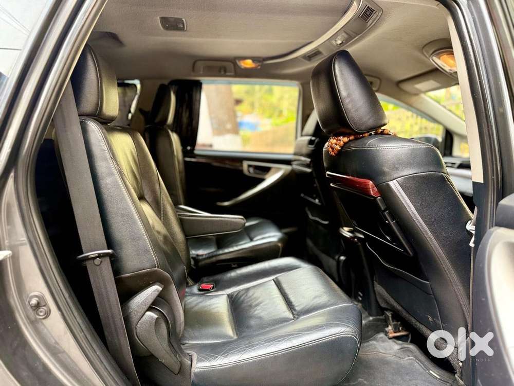 Toyota Innova Crysta 2.4 Zx Mt, 2016, Diesel