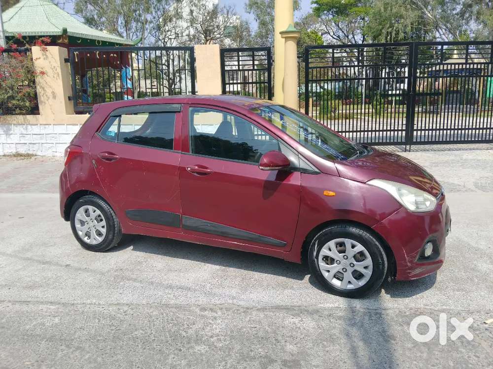 Hyundai Grand I10 2015 Diesel 80000 Km Driven