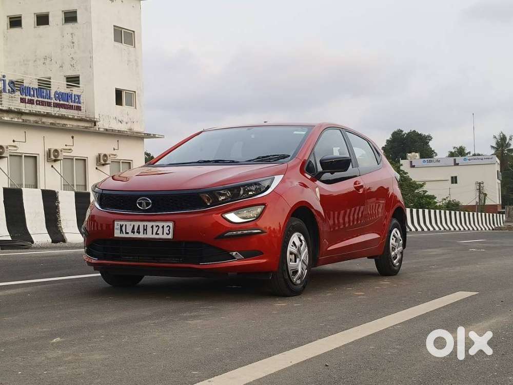 Tata Altroz 1.2 Xe, 2022, Petrol