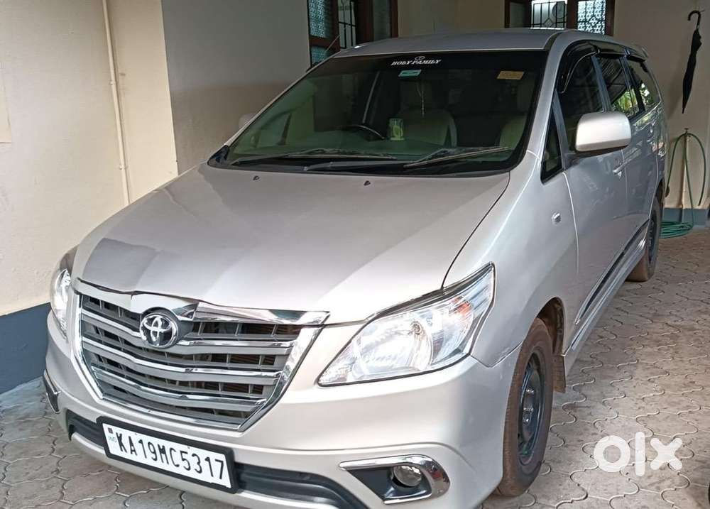 Toyota Innova 2012 Diesel 250000 Km Driven