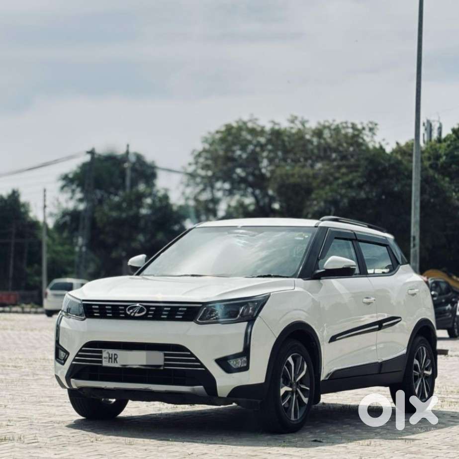 Mahindra Xuv300 W8, 2021, Petrol