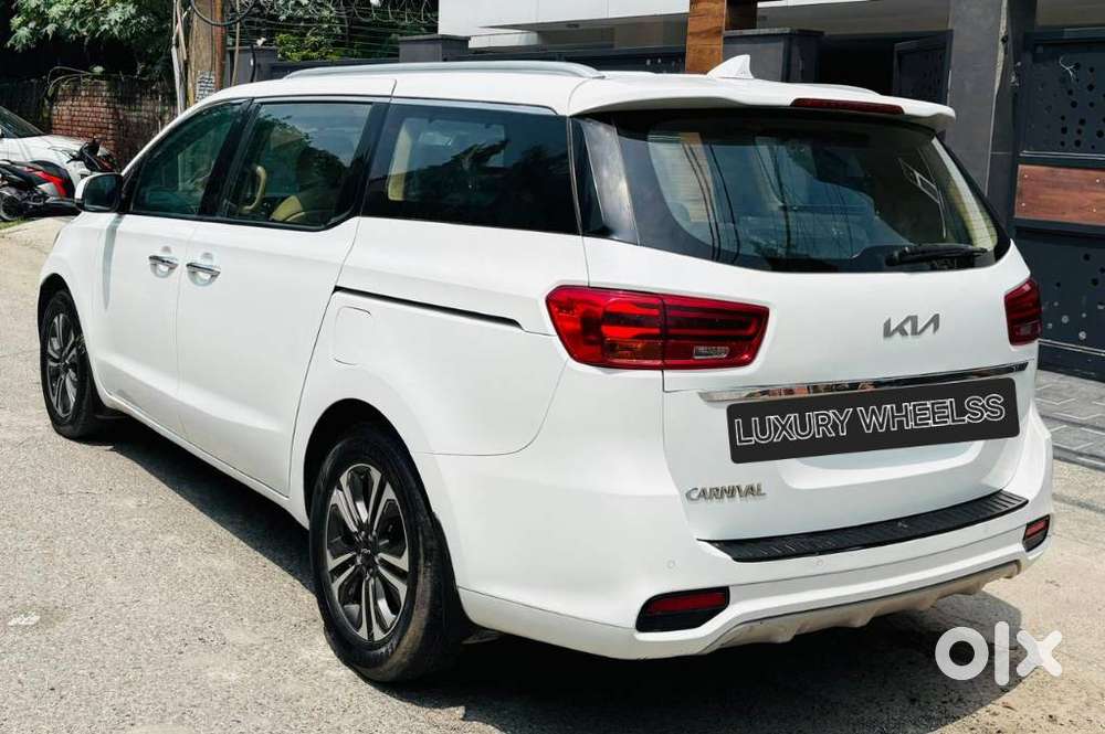 Kia Carnival Prestige, 2023, Diesel