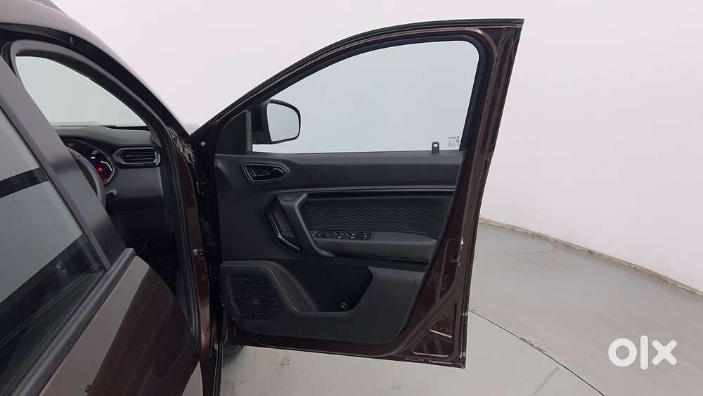 Renault Kiger Rxz Turbo Cvt, 2023, Petrol