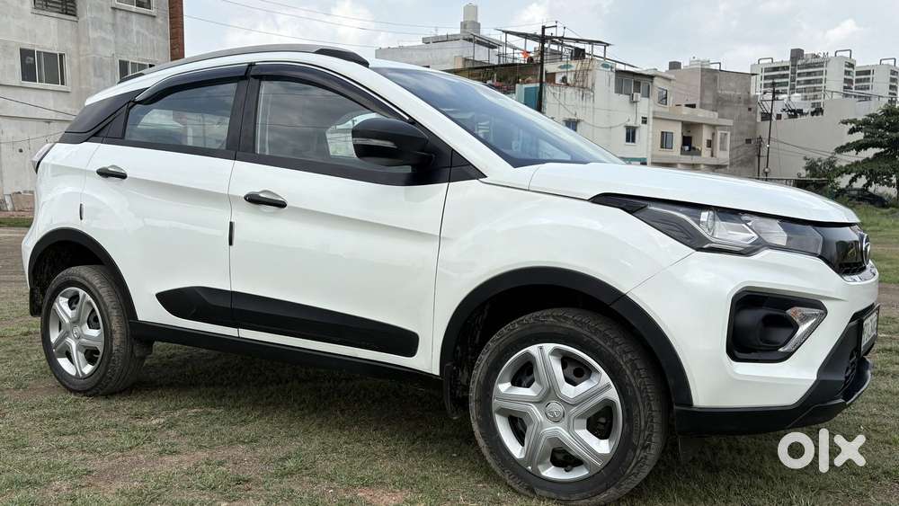 Tata Nexon 1.2 Revotron Xm Plus (s), 2023, Petrol