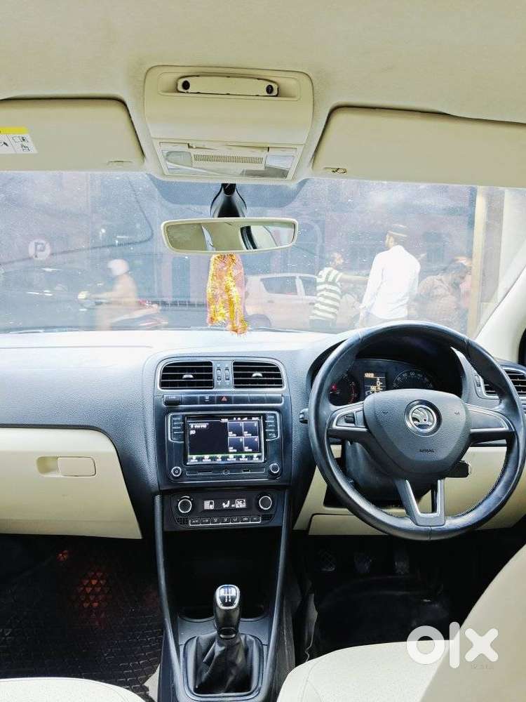 Skoda Rapid 1.6 Mpi Style, 2018, Petrol
