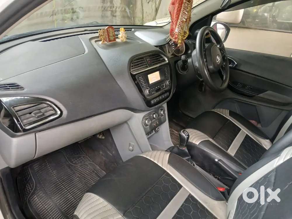Tata Tigor Petrol 2017