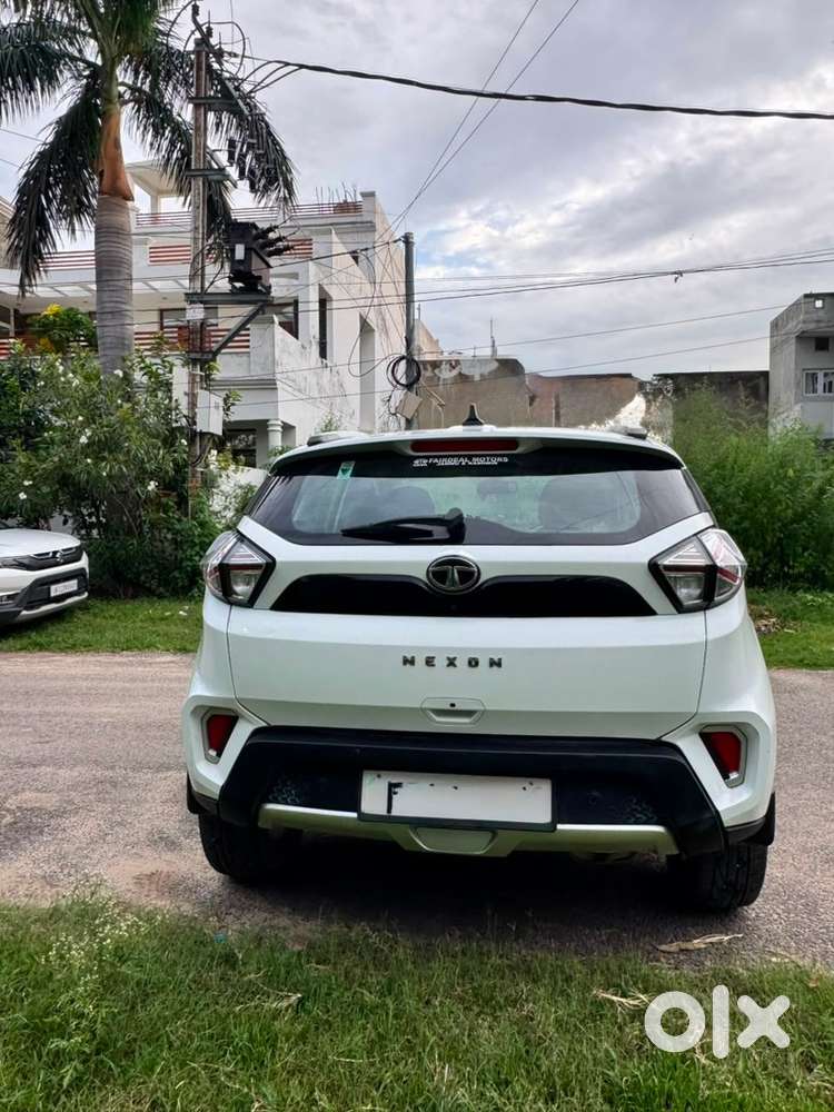Tata Nexon 2023 Petrol