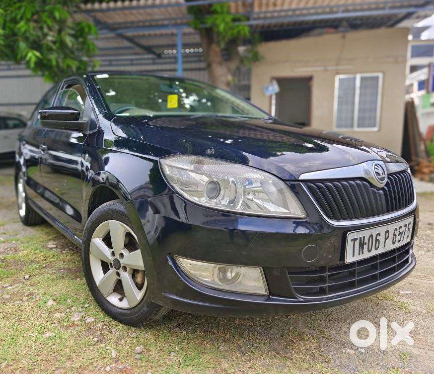 Skoda Rapid 1.6 Mpi At Elegance Black Package, 2015, Petrol