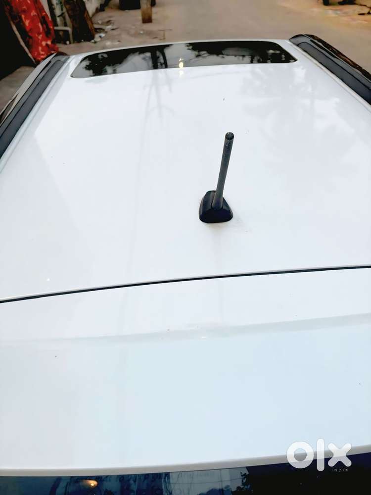 Mahindra Xuv 3xo 2025 Petrol 20000 Km Driven