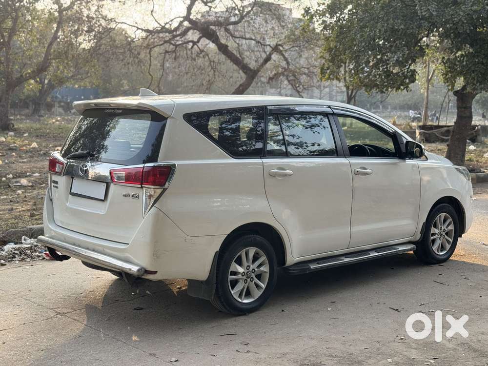 Toyota Innova Crysta 2.7 Gx At 8s, 2019, Diesel