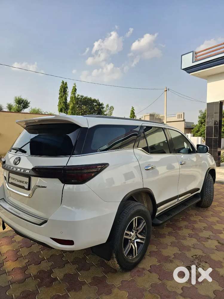 Toyota Fortuner 2021 Diesel 117000 Km Driven