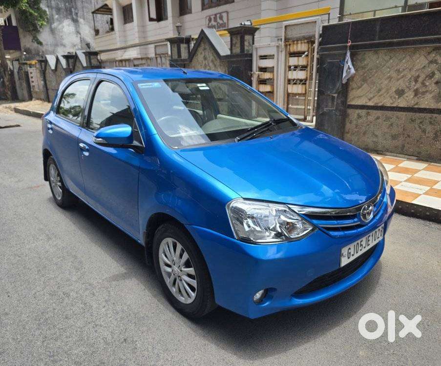 Toyota Etios Liva V Limited, 2013, Petrol