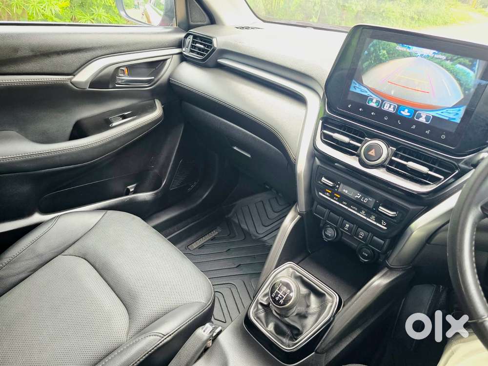 Toyota Urban Cruiser Hyryder 1.5 V Neo Drive, 2023, Petrol