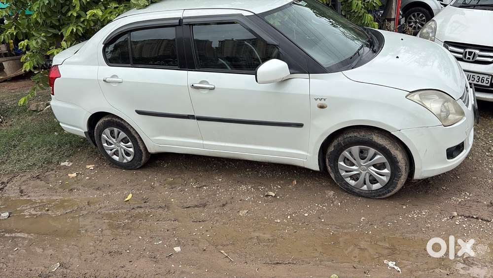 Maruti Suzuki Swift Dzire Vxi Optional, 2010, Petrol
