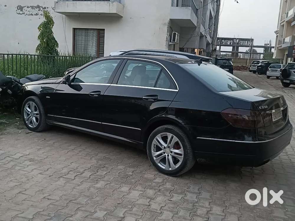 Mercedes-benz E-class E350 (2012) - Mint Condition  Royal Black  Ful