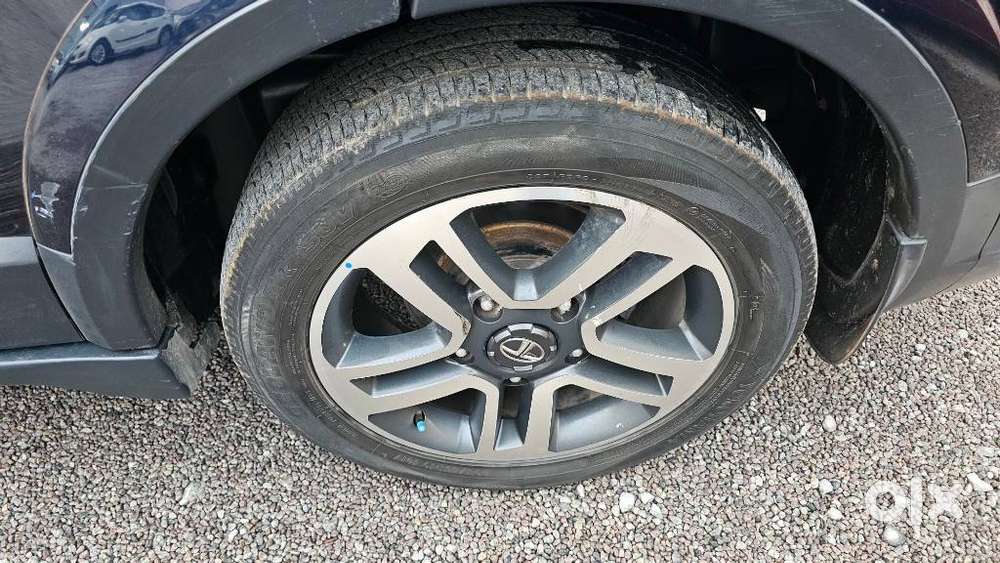 Tata Hexa 2.2 Xta 4x2 7 Str Dual Tone, 2017, Diesel