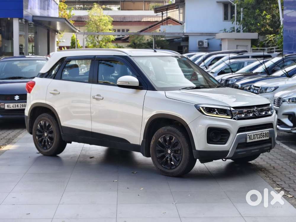 Maruti Suzuki Brezza 1.5 Zxi Smart Hybrid, 2020, Petrol