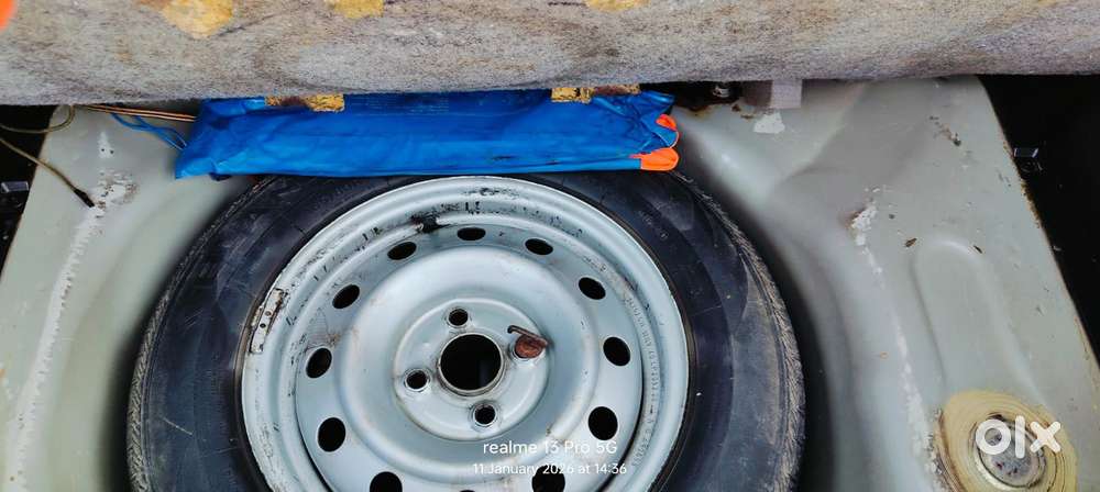 Maruti Suzuki Swift Lxi Option, 2017, Petrol