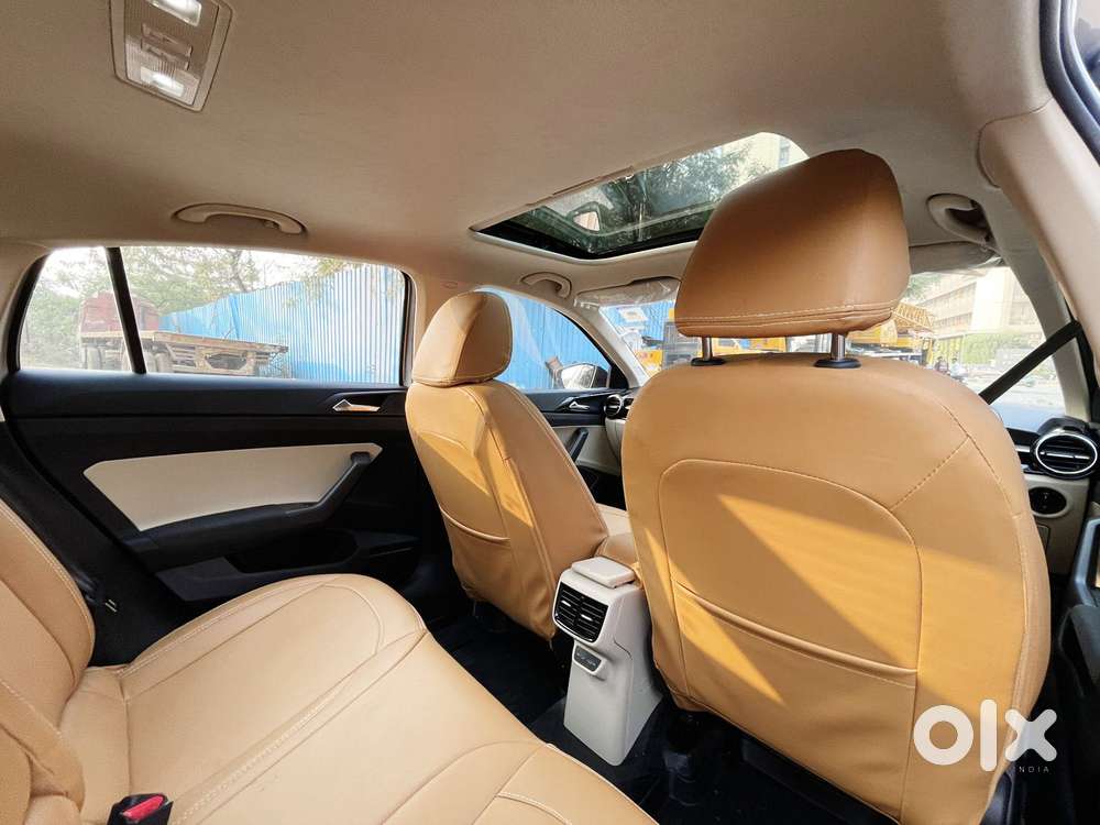 Skoda Slavia Sportline 1.0l Tsi Mt, 2025, Petrol