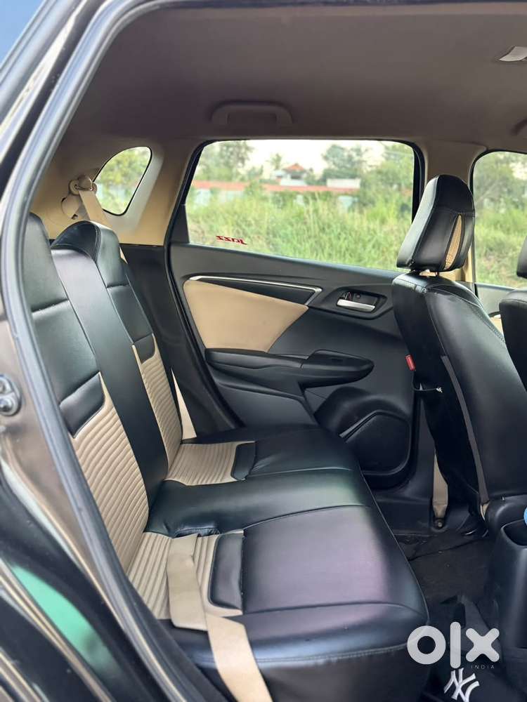 Honda Jazz V Cvt, 2016, Petrol