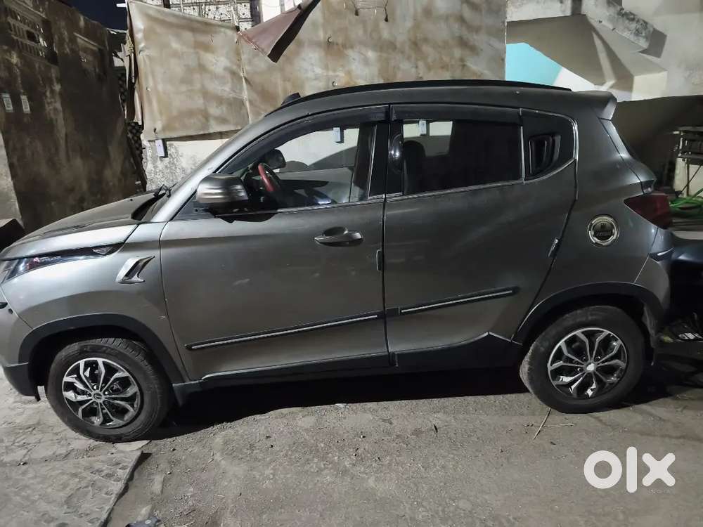 Mahindra Kuv 100 2016