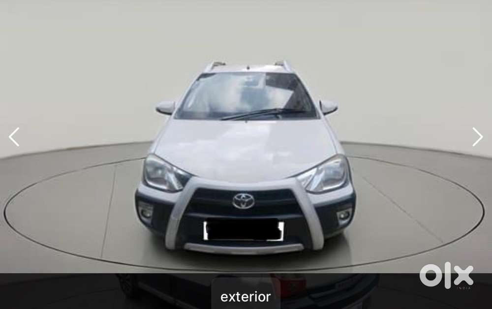Toyota Etios Cross 2015