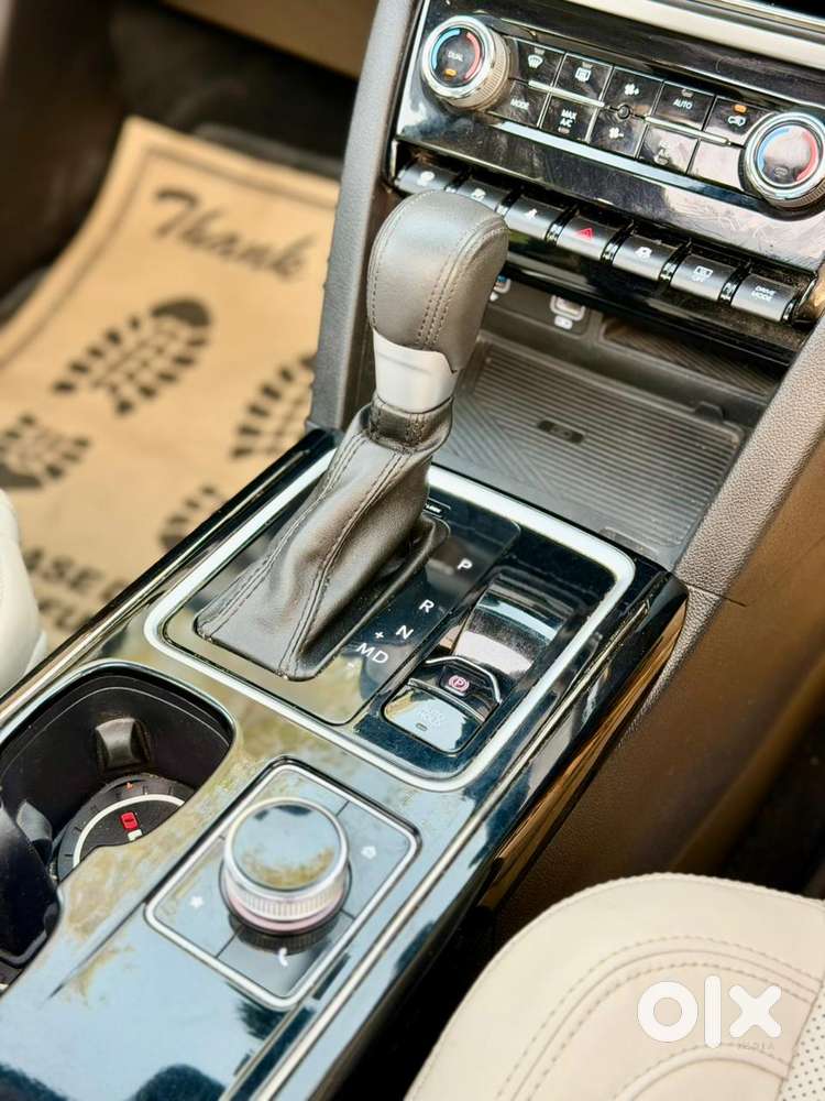 Mahindra Xuv700 2.2 Ax 7 Diesel At Luxury Pack Str, 2025, Diesel