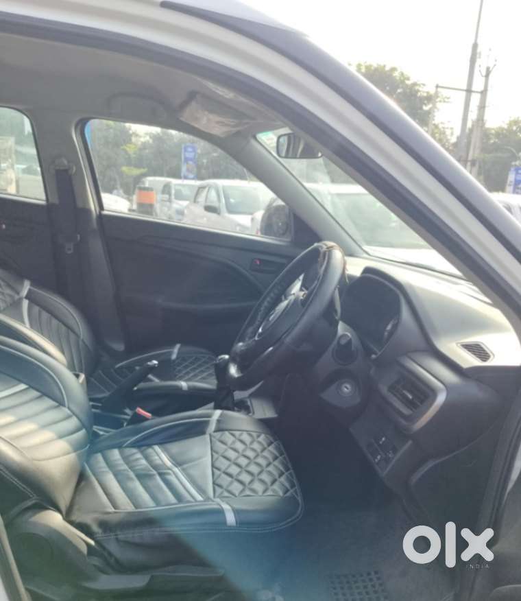 Maruti Suzuki Brezza 1.5 Vxi Smart Hybrid, 2022, Petrol