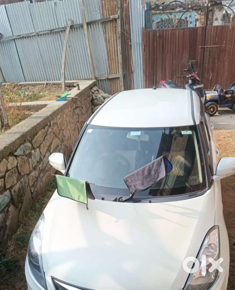Maruti Suzuki Dzire December 2015 Allmost. 2016 Model Petrol 78500 Km