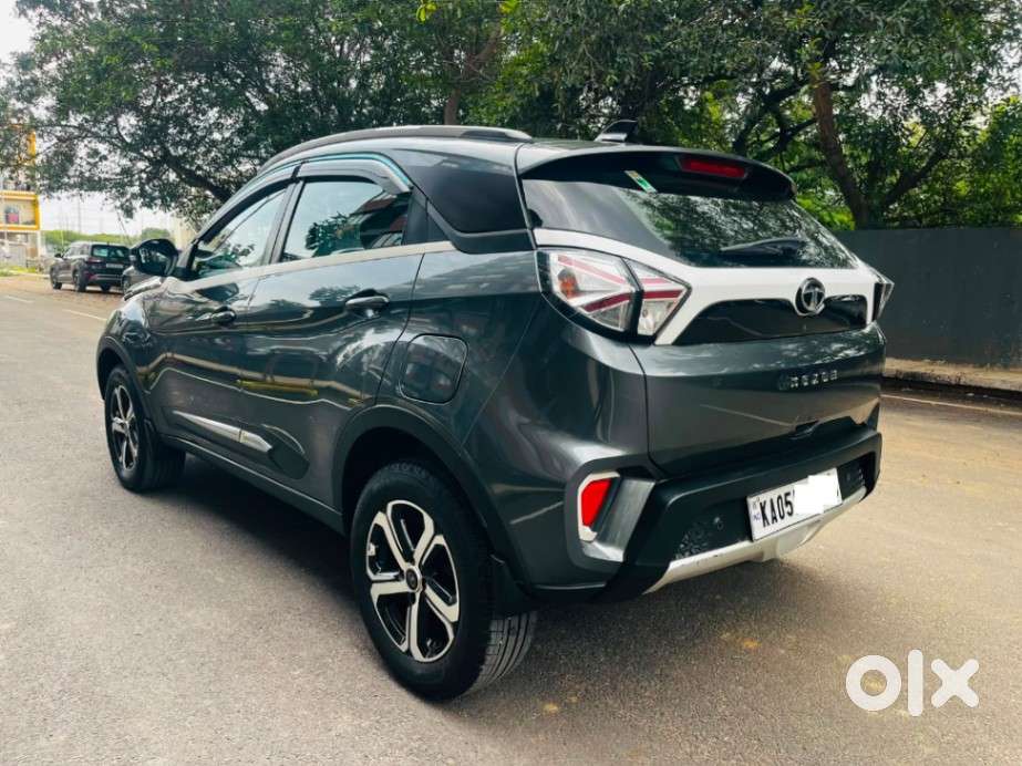 Tata Nexon 1.2 Revotron Xza Plus, 2023, Petrol