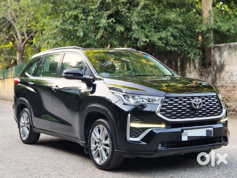 Toyota Innova Hycross 2.0 Zx Hybrid 7 Str, 2023, Petrol