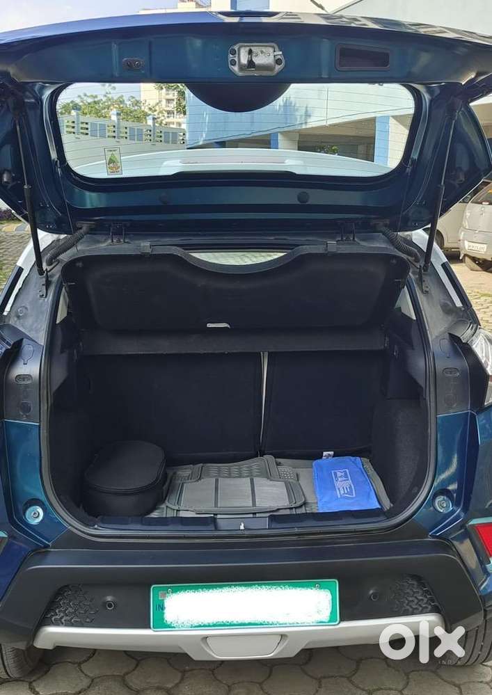 Tata Nexon Ev Xz Plus Lux (sunroof)